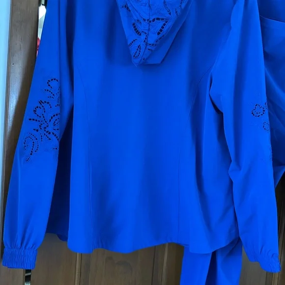 Vibrant Blue Tracksuit Set - Picture 6 of 7